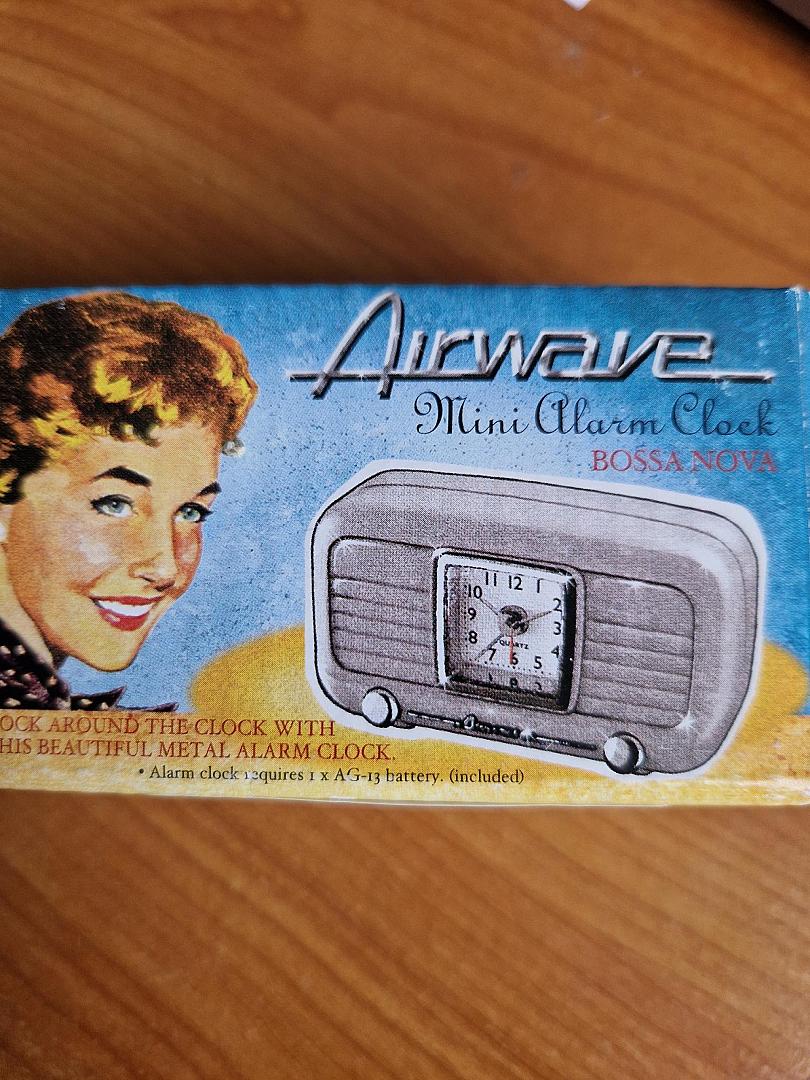 Electronique - Mini radio réveil