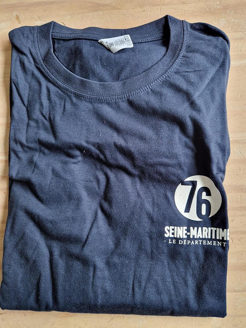 Vetements - Tee shirt département 76